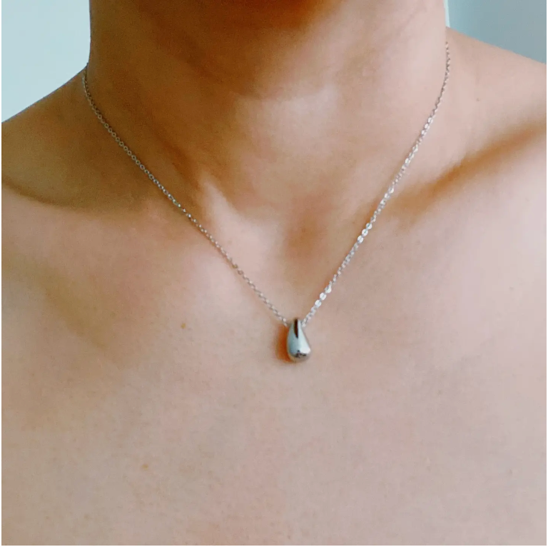 Mini Teardrop Pendant Necklace