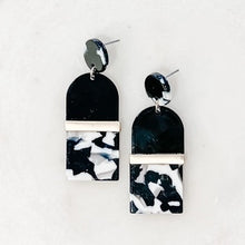Load image into Gallery viewer, Two Toned Tortoise Earrings
